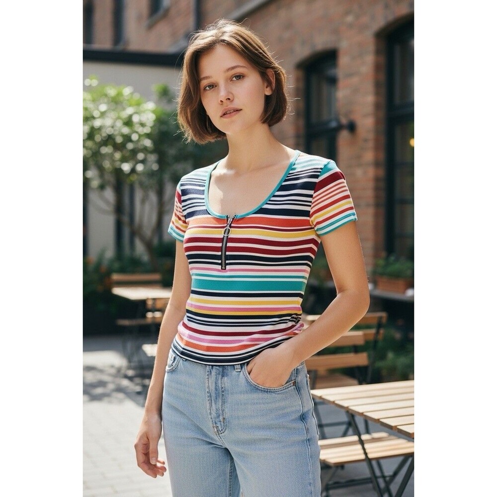 Rue 21 Multicolor Horizontal Striped Juniors Crop Top Size M Y2K Retro Preppy